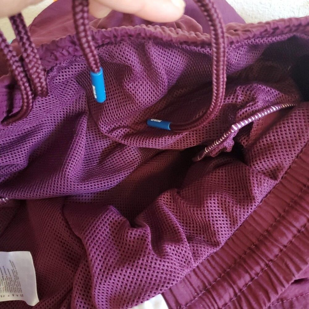 Arena Mens Swim Trunks Maroon Burgundy Blue Logo Elastic Waist Pockets Size M - Picture 15 of 15